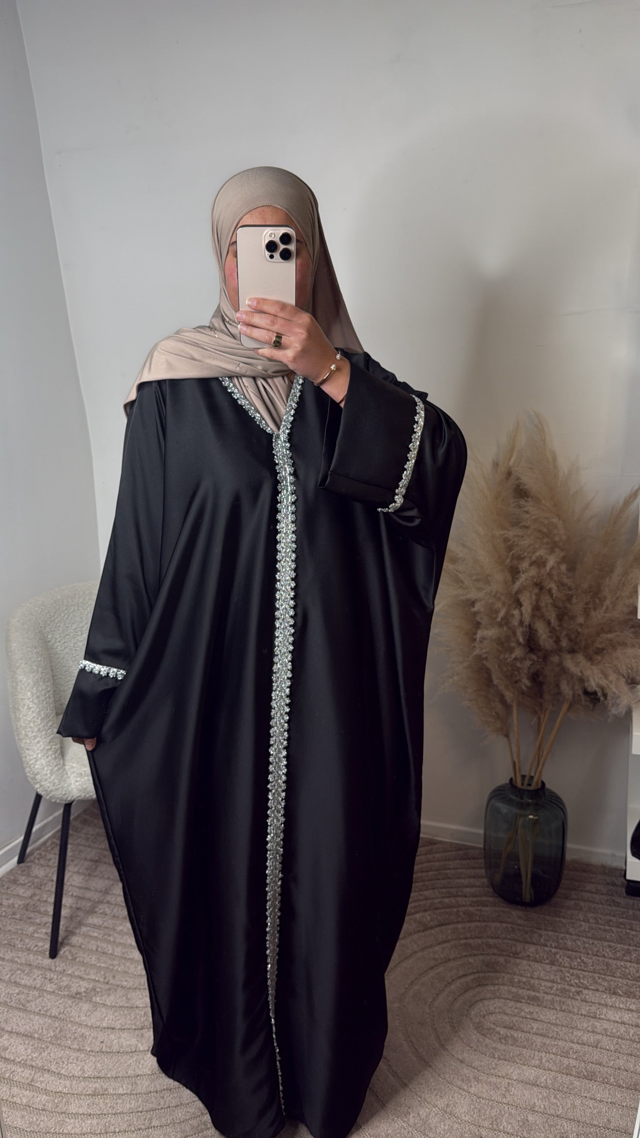 Abaya Lina
